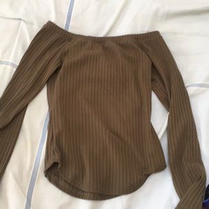 Off the shoulder olive green long sleeve